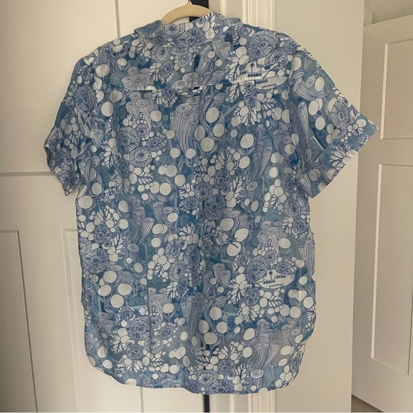 Carven Collar Button Blue White Floral Short Sleeve Top - Picture 3 of 3